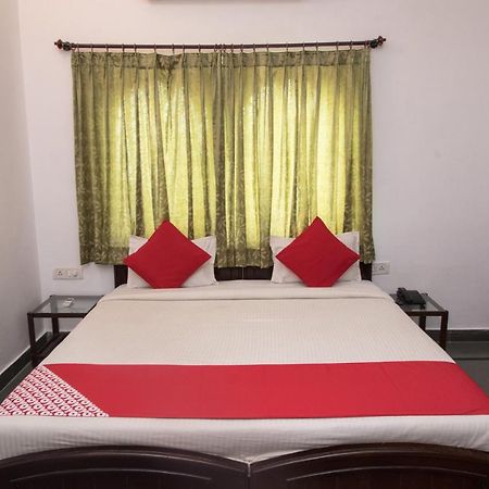 Oyo 14119 Hotel Manwar อุเดเปอร์ ภายนอก รูปภาพ